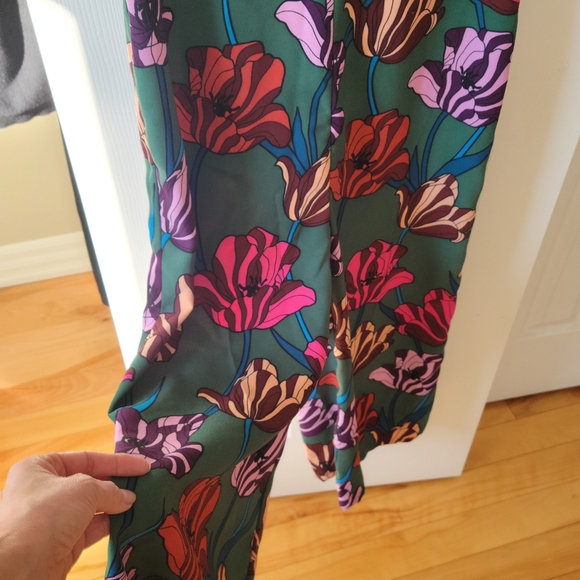 Icone Simons Belted Jumpsuit - Picture 3 of 5